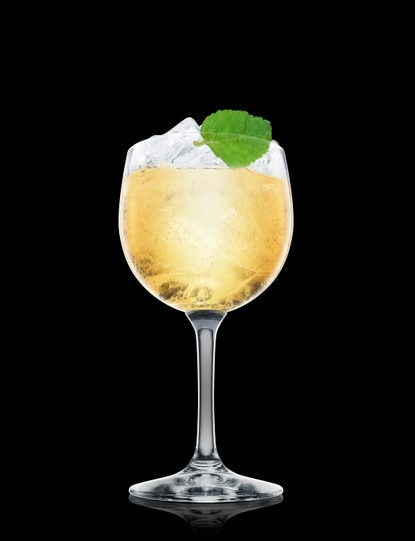 Hugo Cocktail Recipe | Absolut Drinks