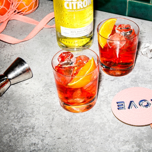 absolut negroni in environment