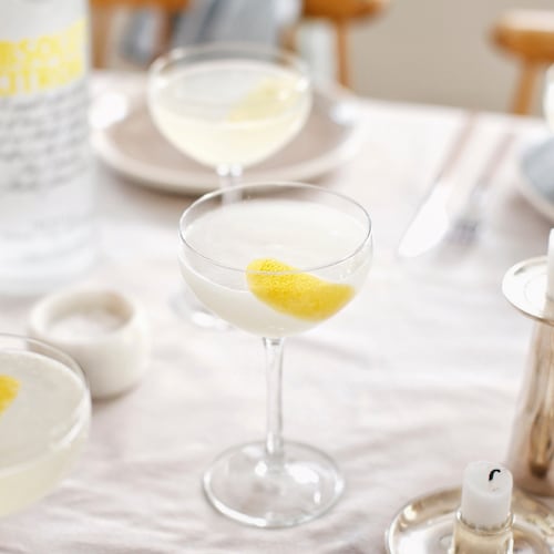 Lemon Drop Martini Recipe Absolut Drinks 