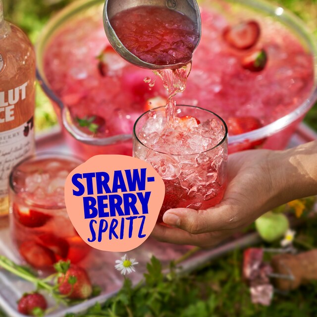 absolut-juice-strawberry-spritz