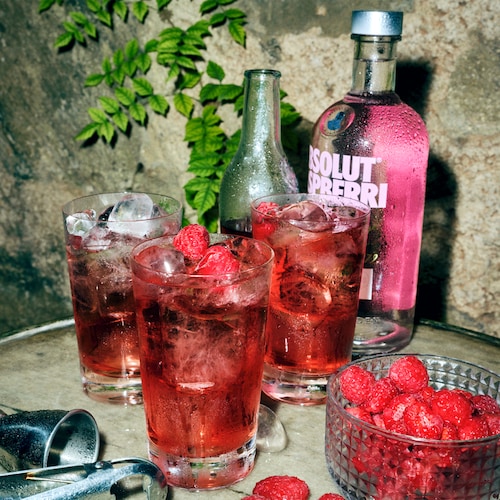 absolut raspberri with cranberry juice in environment